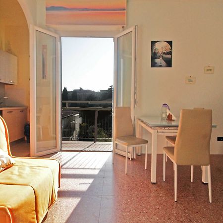 Appartamento Del Sole Desenzano del Garda Exterior photo